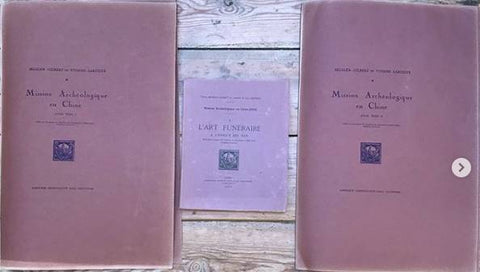 Mission archéologique en Chine (1914 et 1917). Tome I (Atlas), Tome II (Atlas), Texte: L'art funéraire à l'époque des Han. (broché). Complet.