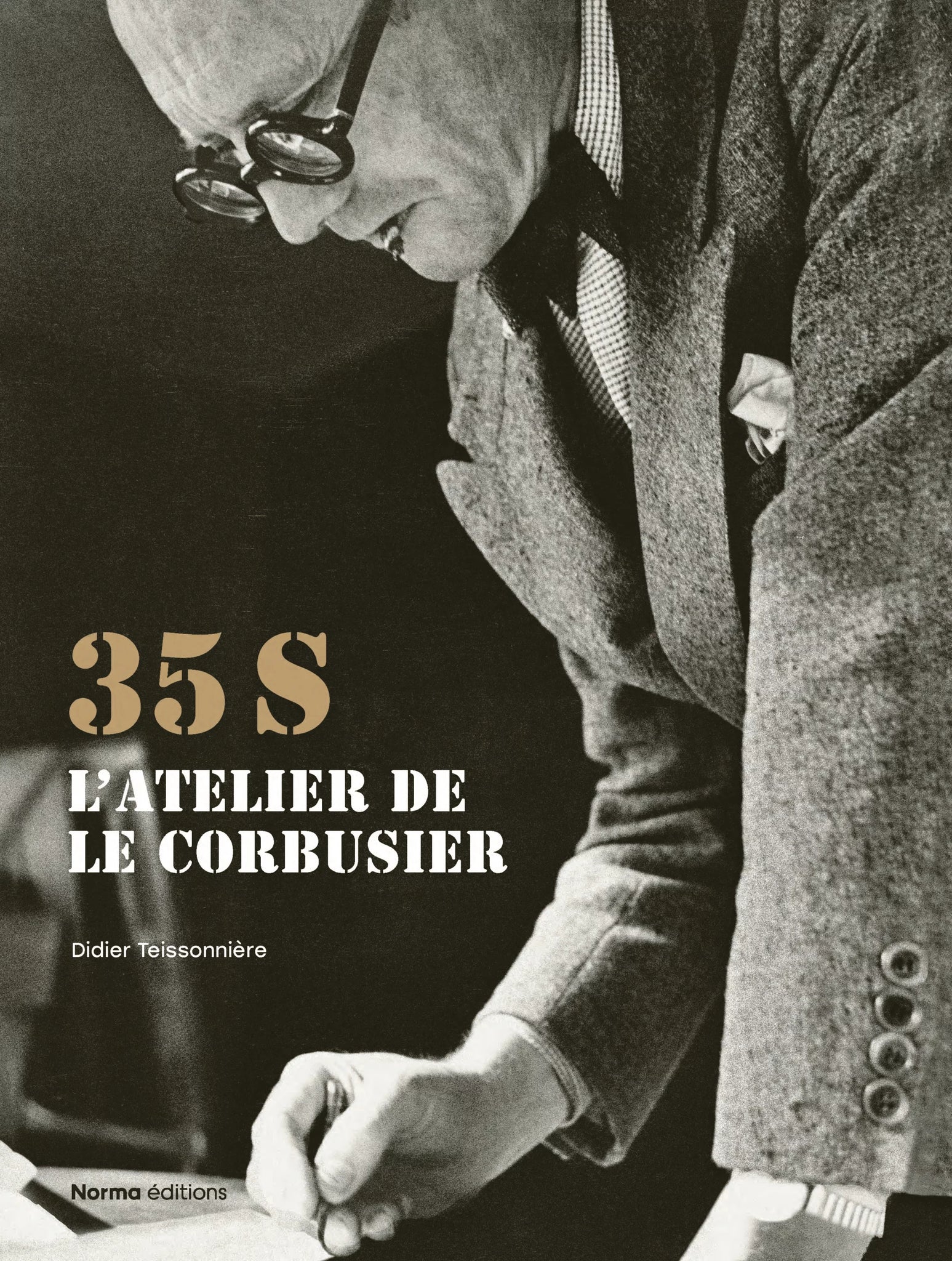 35 S. L'atelier de Le Corbusier.