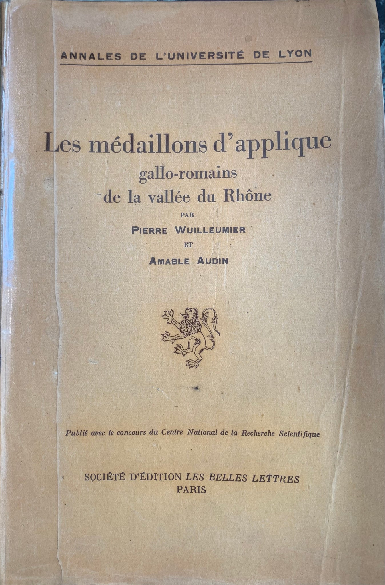 Les médaillons d'applique gallo-romain de la vallée du Rhône.