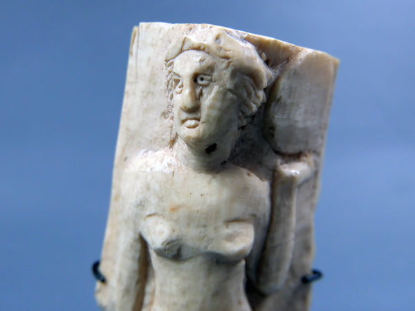 Élement de tabletterie.