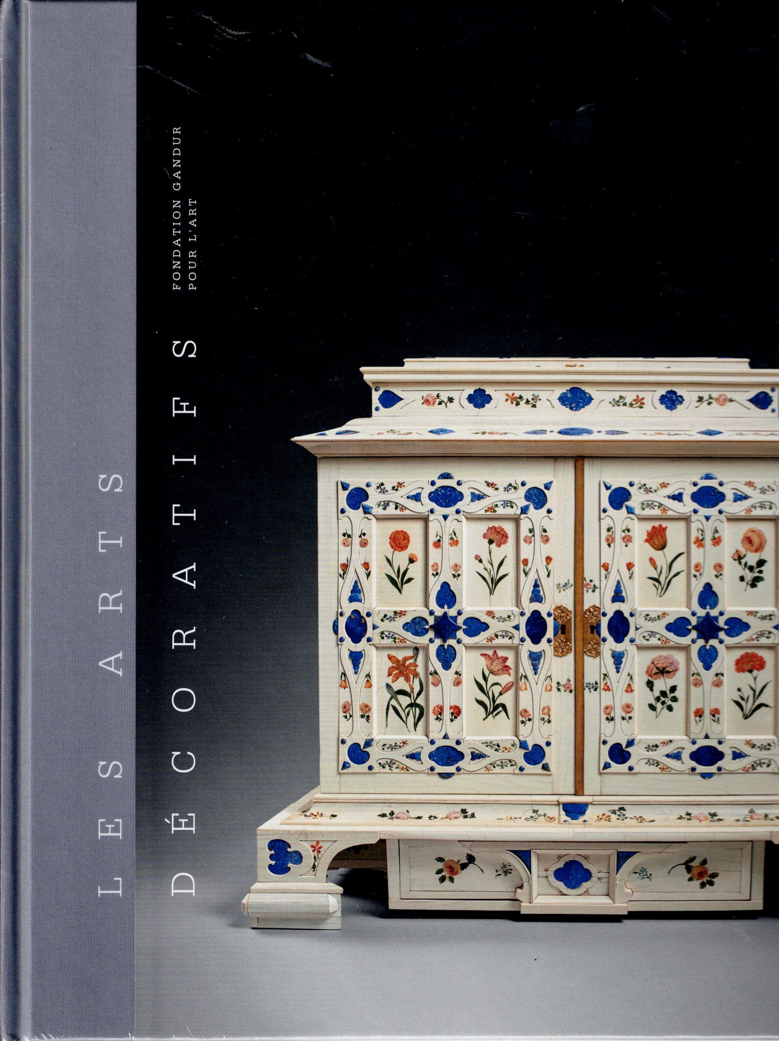 Les arts décoratifs. Fondation Gandur pour l'art. II - Savoir-faire et art de vivre.